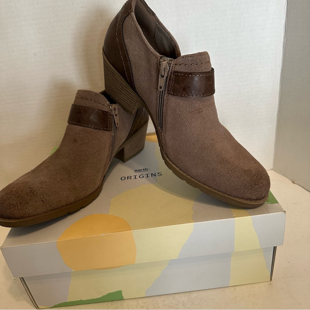 Earth Origins Brown Women's  Ankle Boots Size 8.5